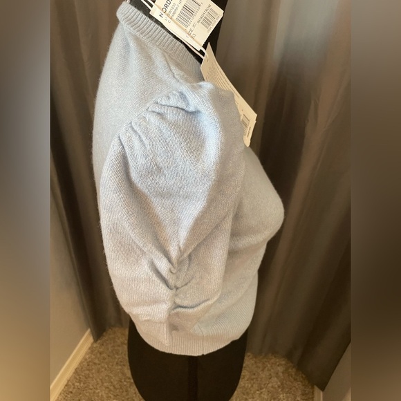 88. Frame Frankie Crew Cashmere Sweater, Size XS, NWT - Picture 3 of 6